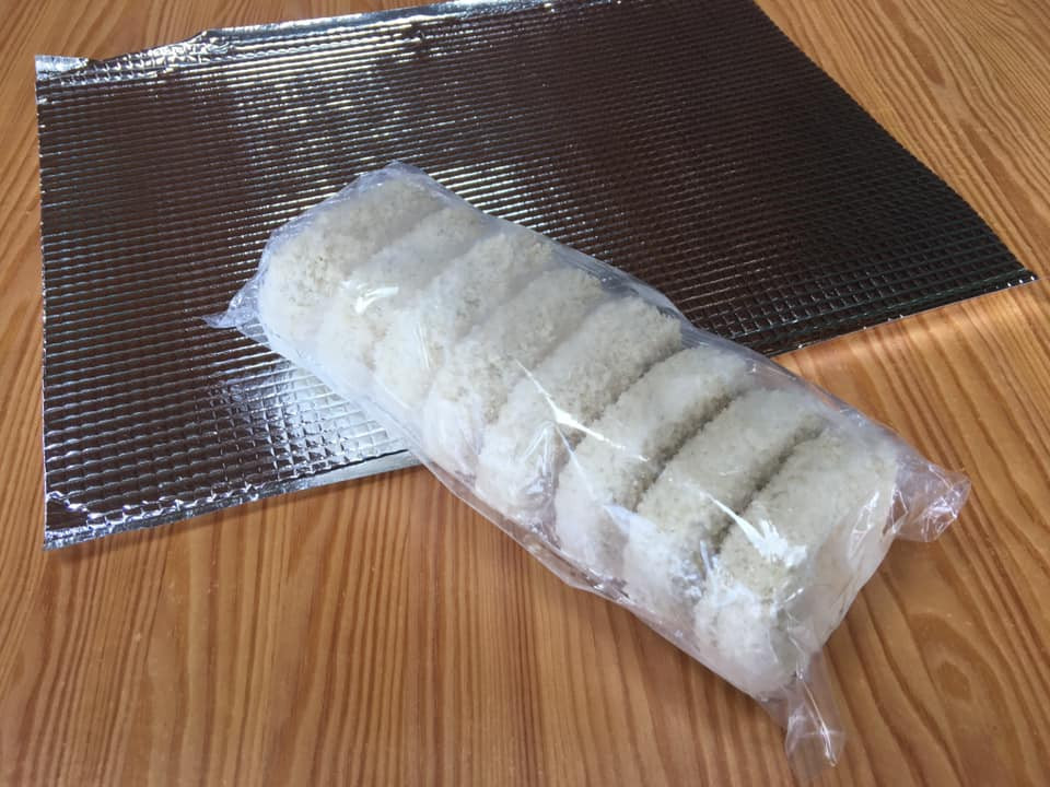 お送りする際は冷凍でお届けいたします。
ご家庭にて調理してください。
調理法については、同封する手順書をご覧ください。