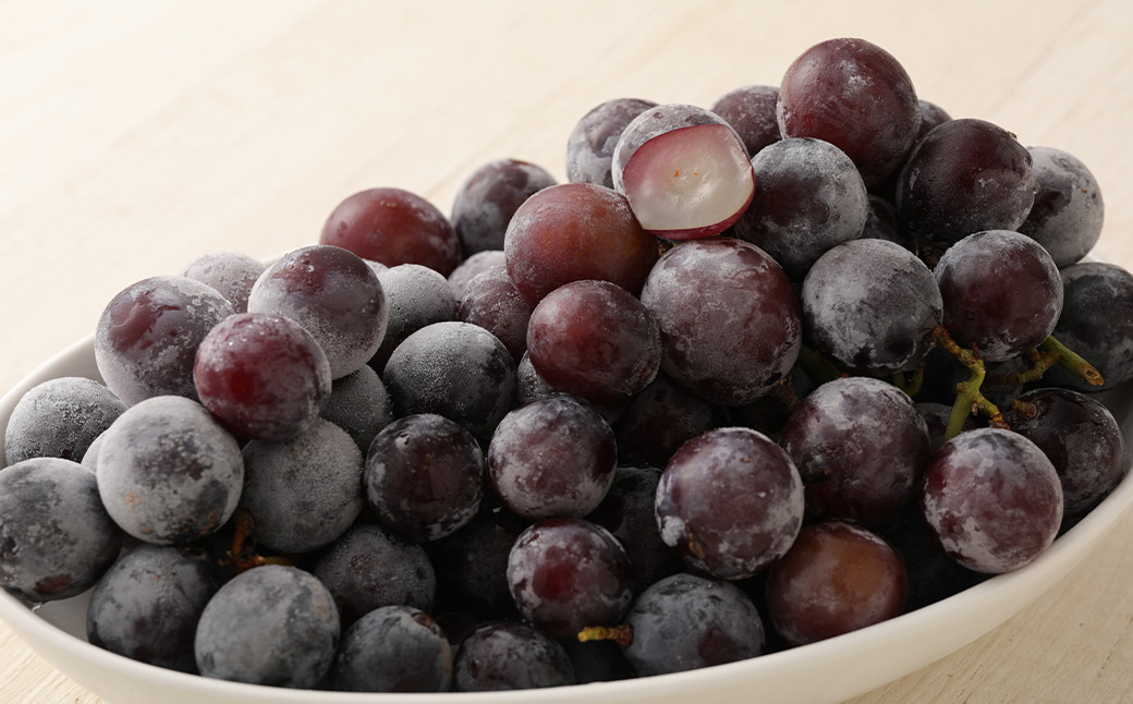 巨峰 300g×8パック 合計約2.4kg