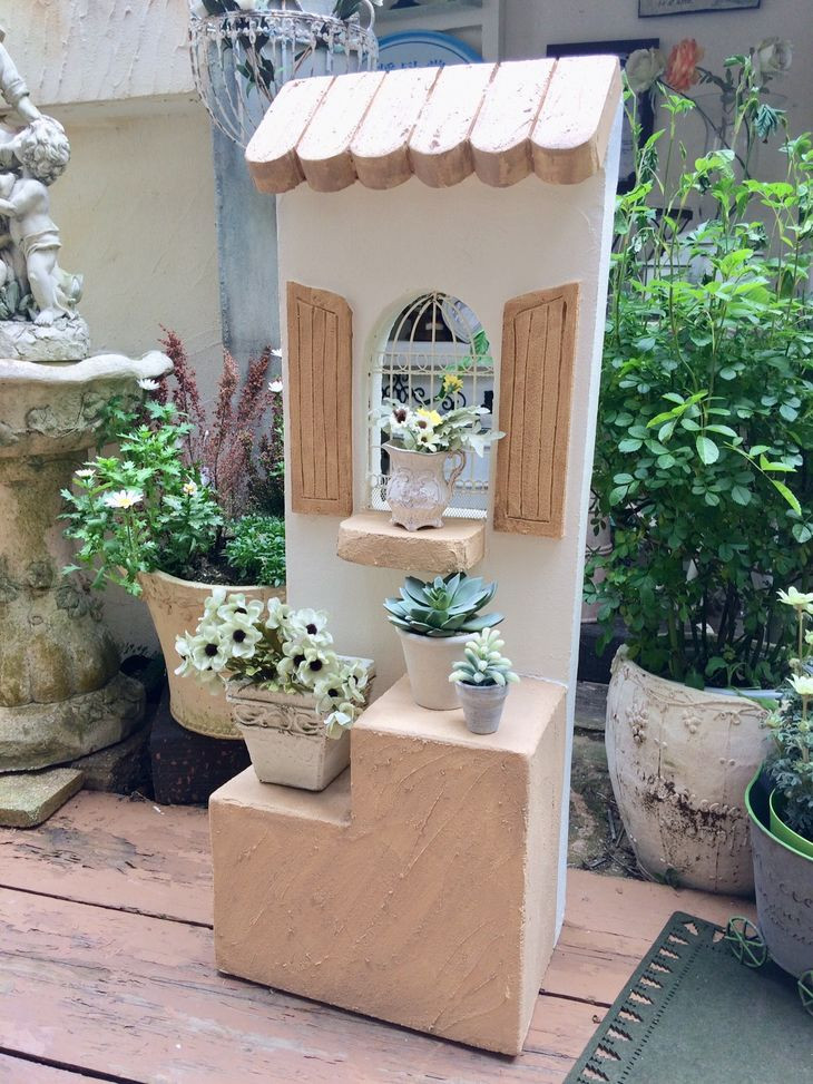 <Moon Rabbit>メルヘンカラーのお家塀