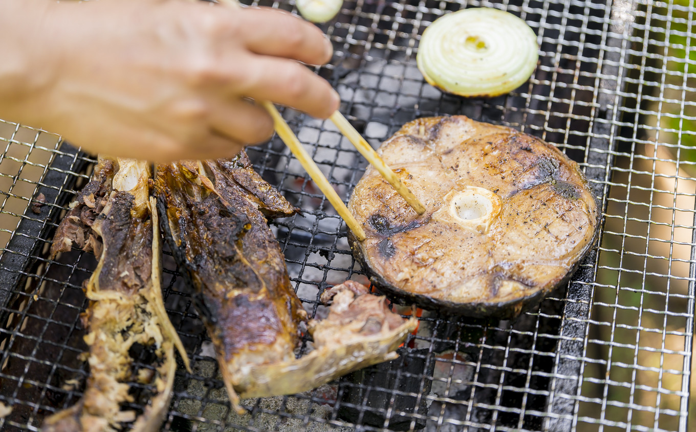 塩コショウをしたら、あとは焼くだけ!
※写真はイメージです。