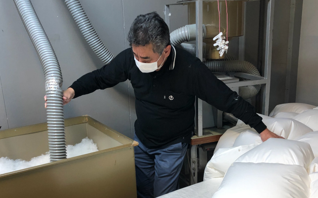羽毛布団 2枚合わせ オールシーズン使用可能 シングル ダウン50% 150×210cm 計1.1kg