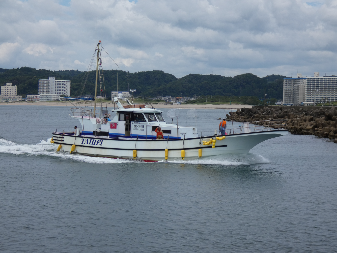 【太平丸】ヒラメ、ヤリイカ、タイ、ヒラマサ、サバなど