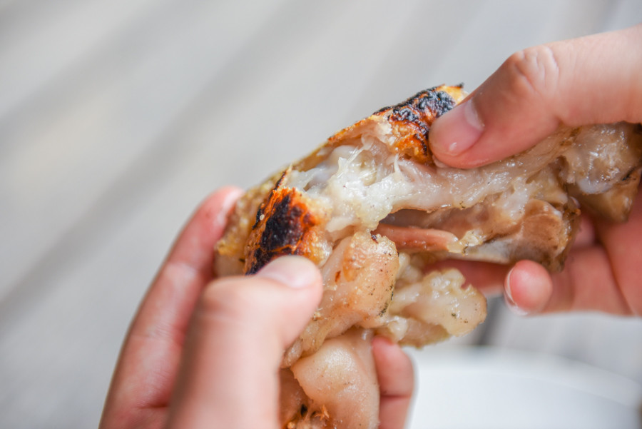 外はカリッと、中はもちっとした食感です。