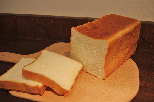 北海道産小麦の石窯焼き人気の食パン3種4本食べ比べセット【19037】