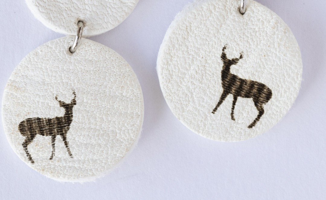 シカ刻印　アップ