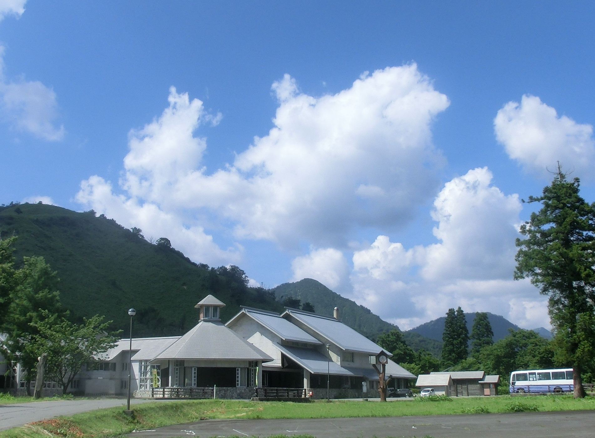 白い森交流センターりふれ