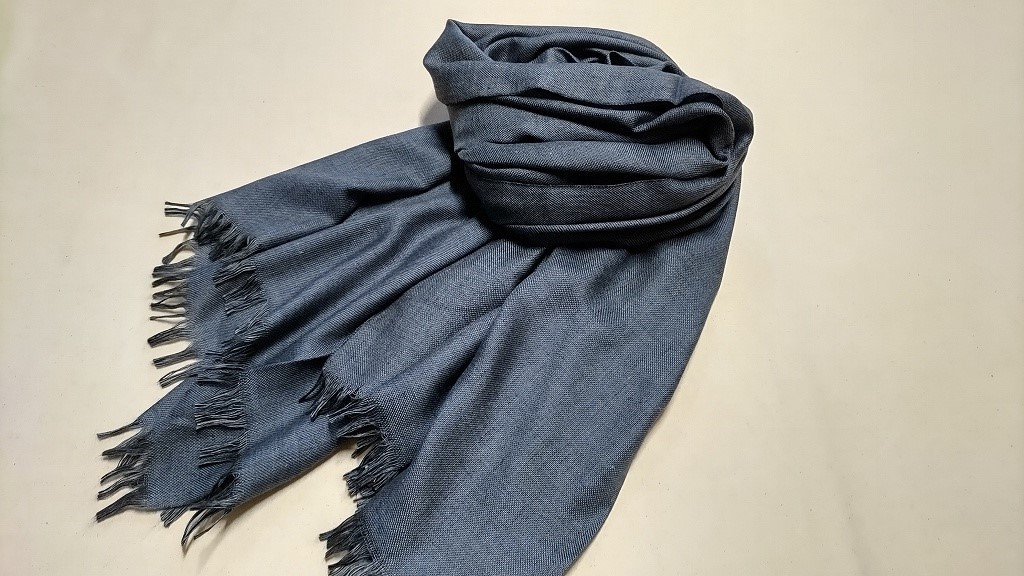 こちらはブルーになります！