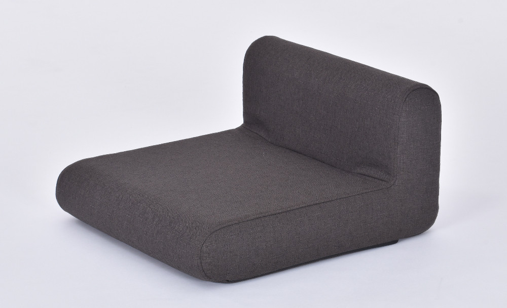 カラー：スモークグレー