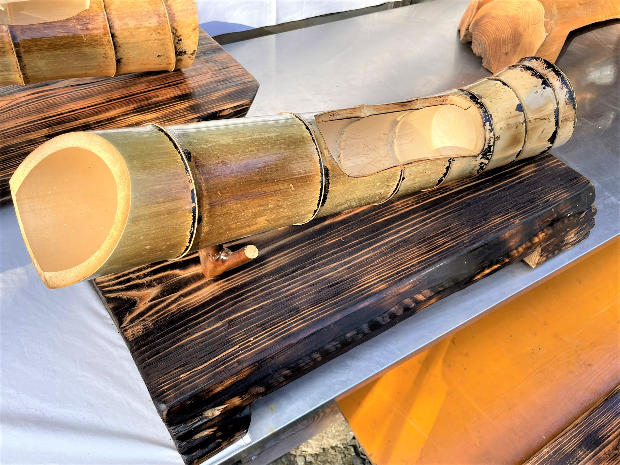 竹を使った花器『白鳥山』その２