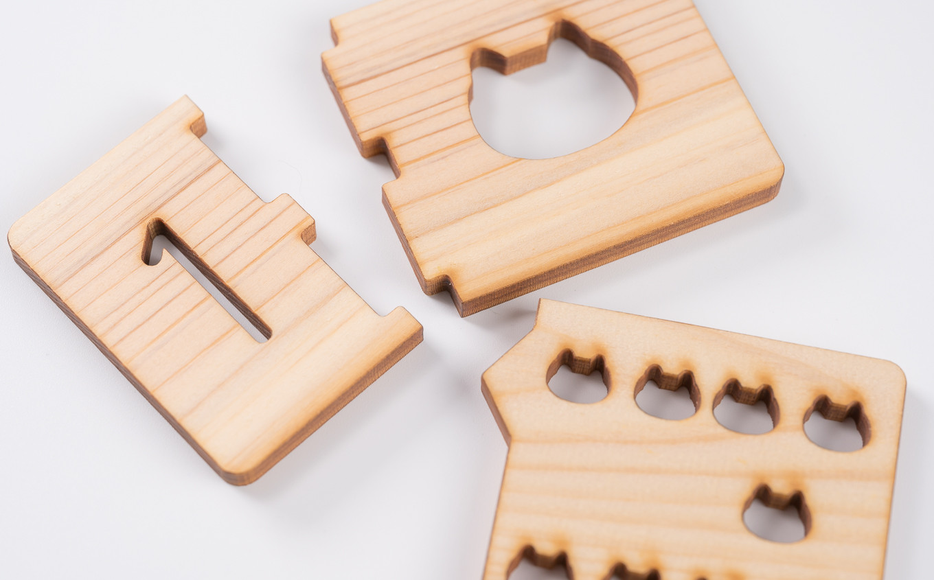 数字と絵柄を合わせて遊べる知育玩具です!