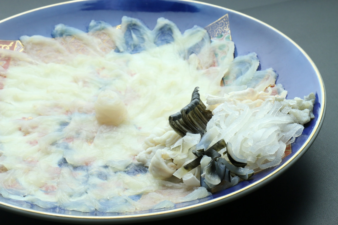 【夕食】ふぐ刺し