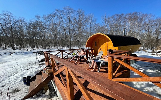 白樺並木を眺めながら“ととのい”