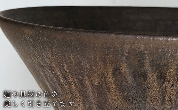 毎日の食卓を楽しく彩る器