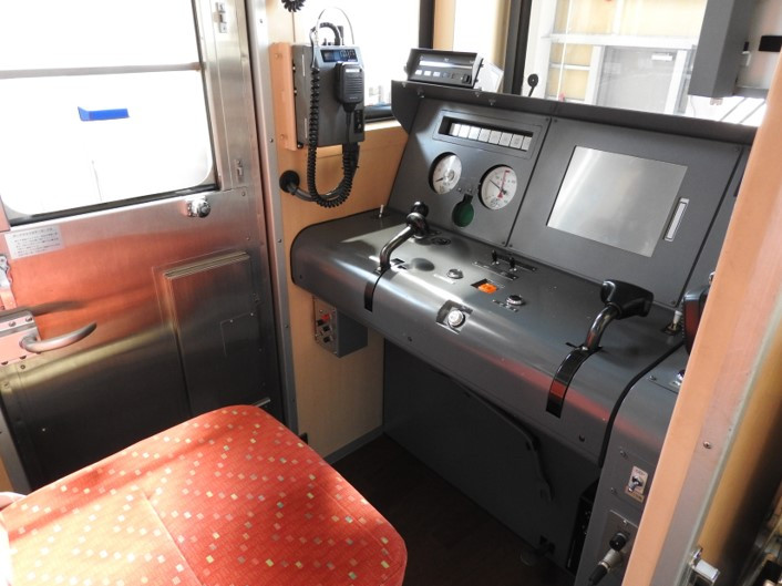 運転席