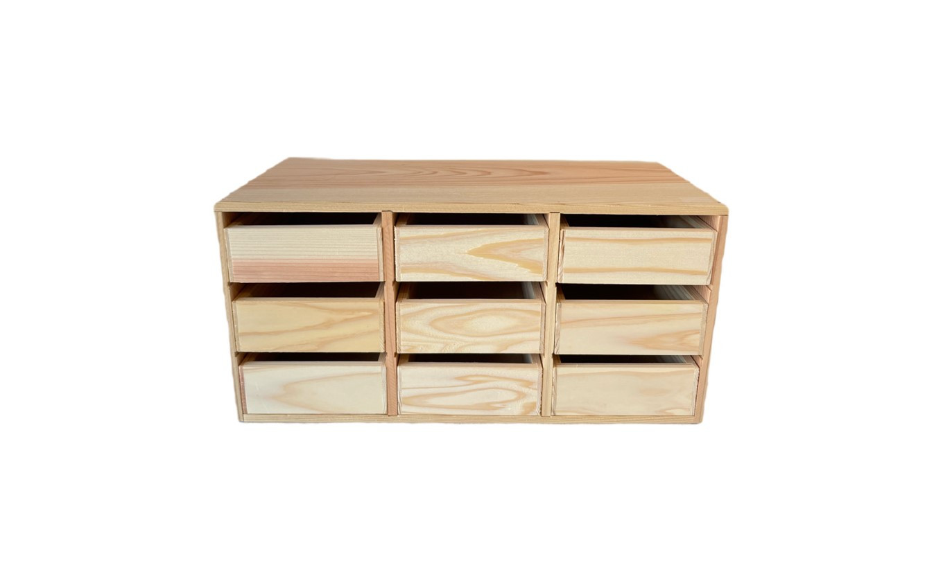 引き出しの裏面は無地ですので、様々な組み合わせで楽しめます。