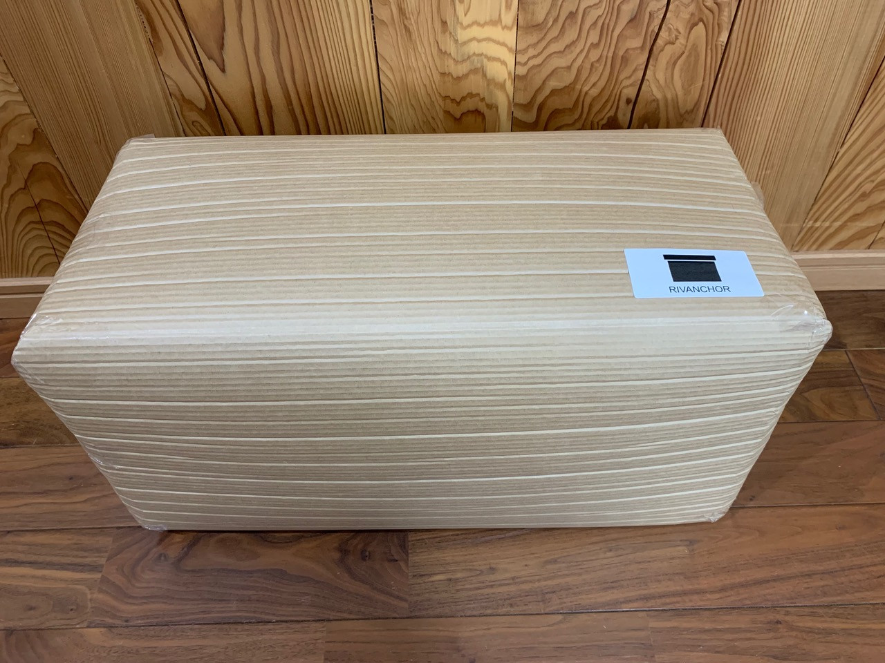 木箱の梱包です。