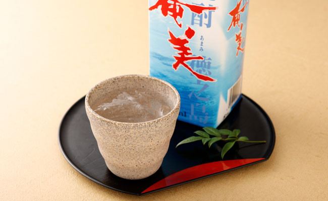 【鹿児島徳之島】黒糖焼酎 奄美 1800ml×30本セット