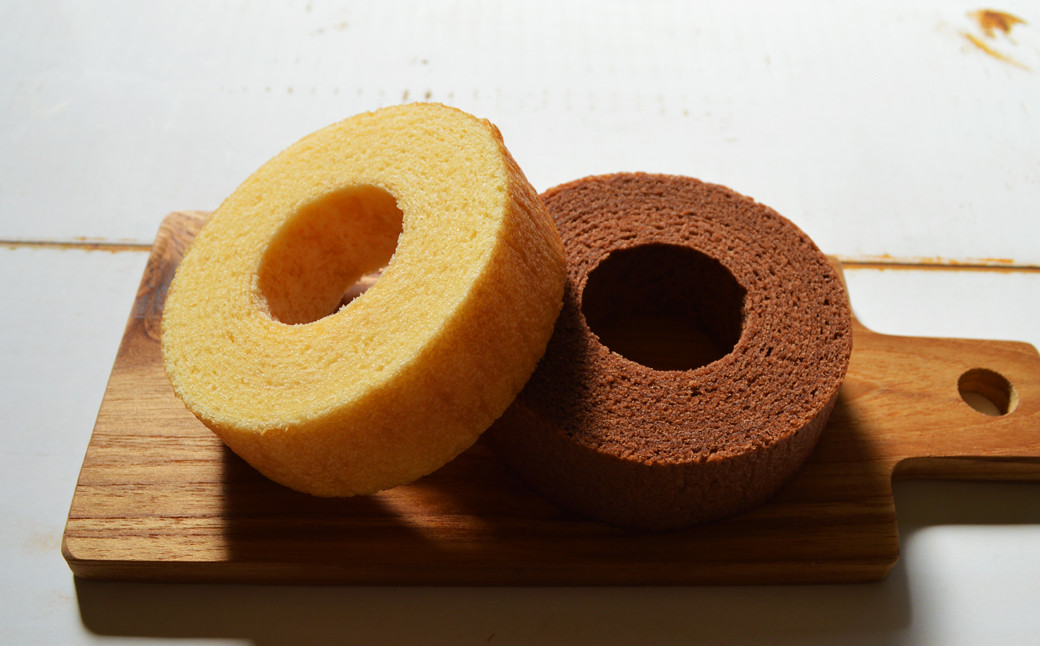 モチフワミニバウムは、プレーンとチョコ。