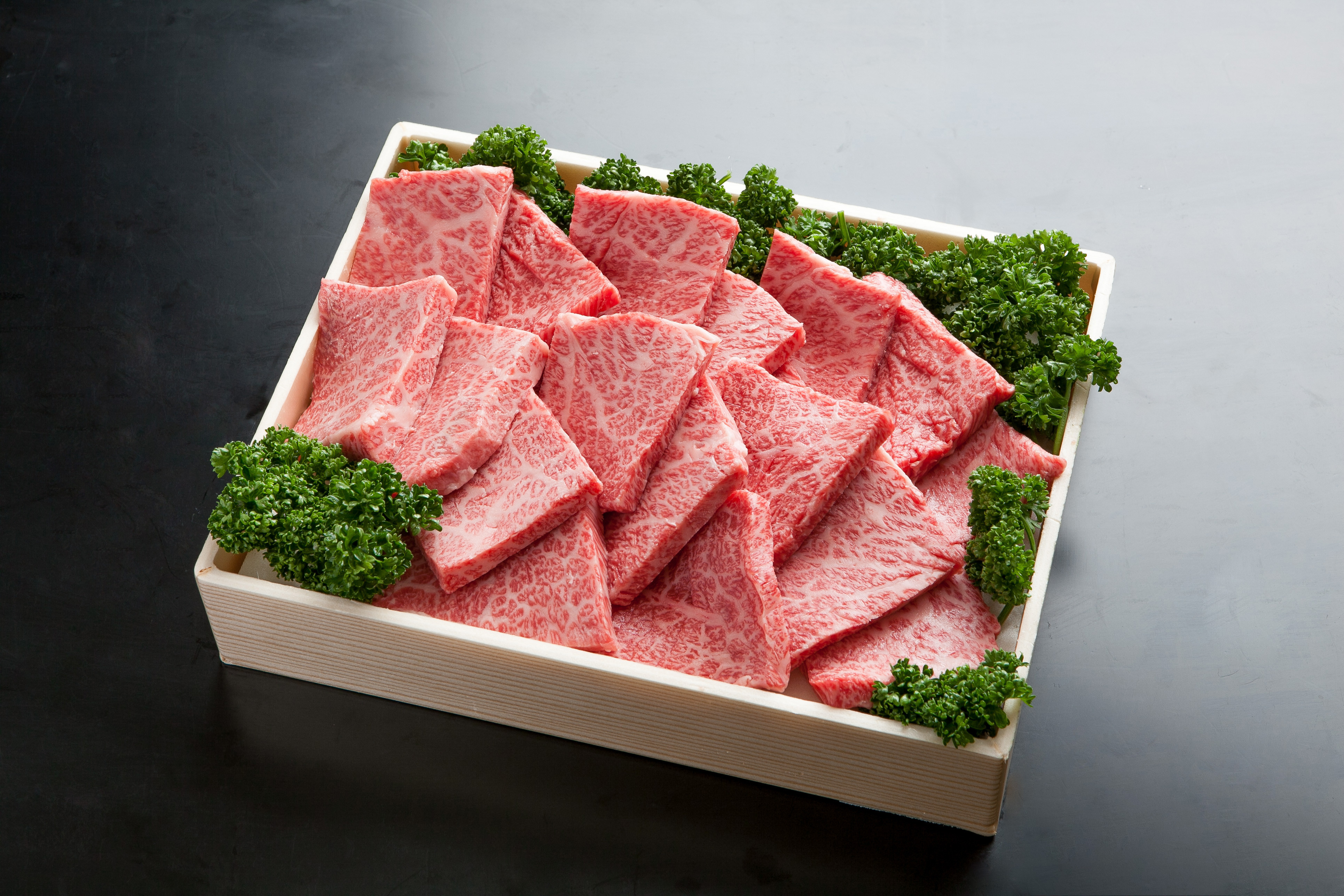 神戸ビーフ 焼肉用 800g