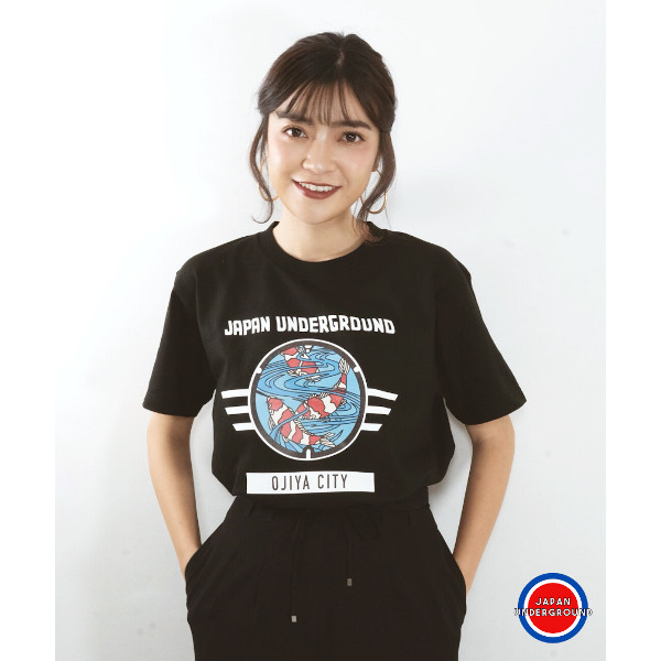 小千谷市マンホールデザインTシャツ!「紅白柄」の錦鯉が描かれたデザイン。