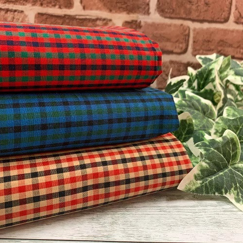 カラーはレッド、ブルーからお選びください。