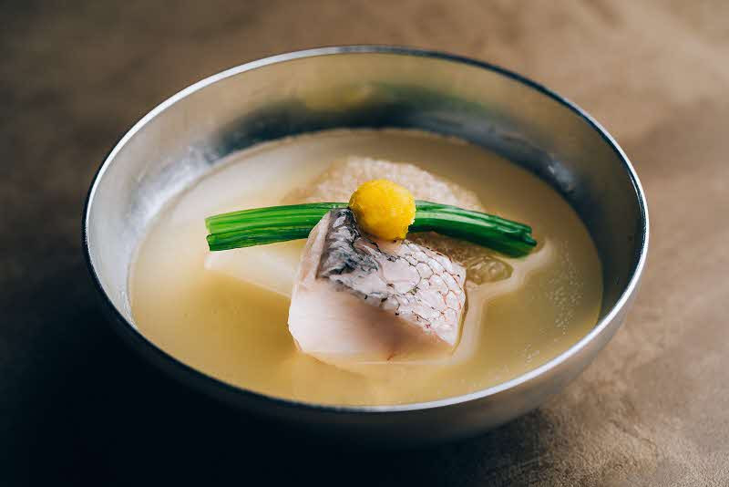 ご予約時期によりコース内容が異なります。
苦手なものやアレルギーがある場合は事前にご相談ください。商品の指定はできかねます。