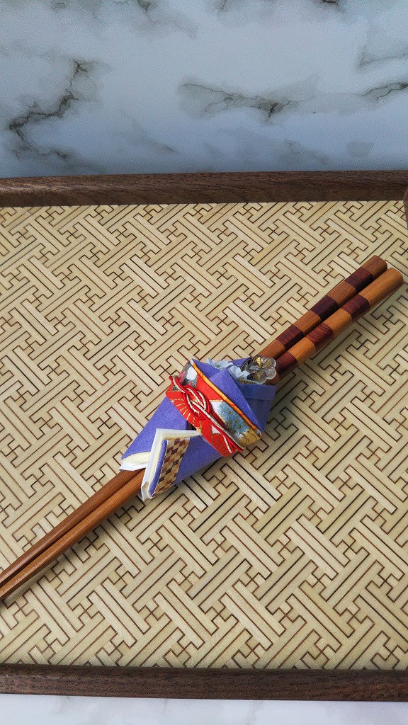 お盆は付属されません。