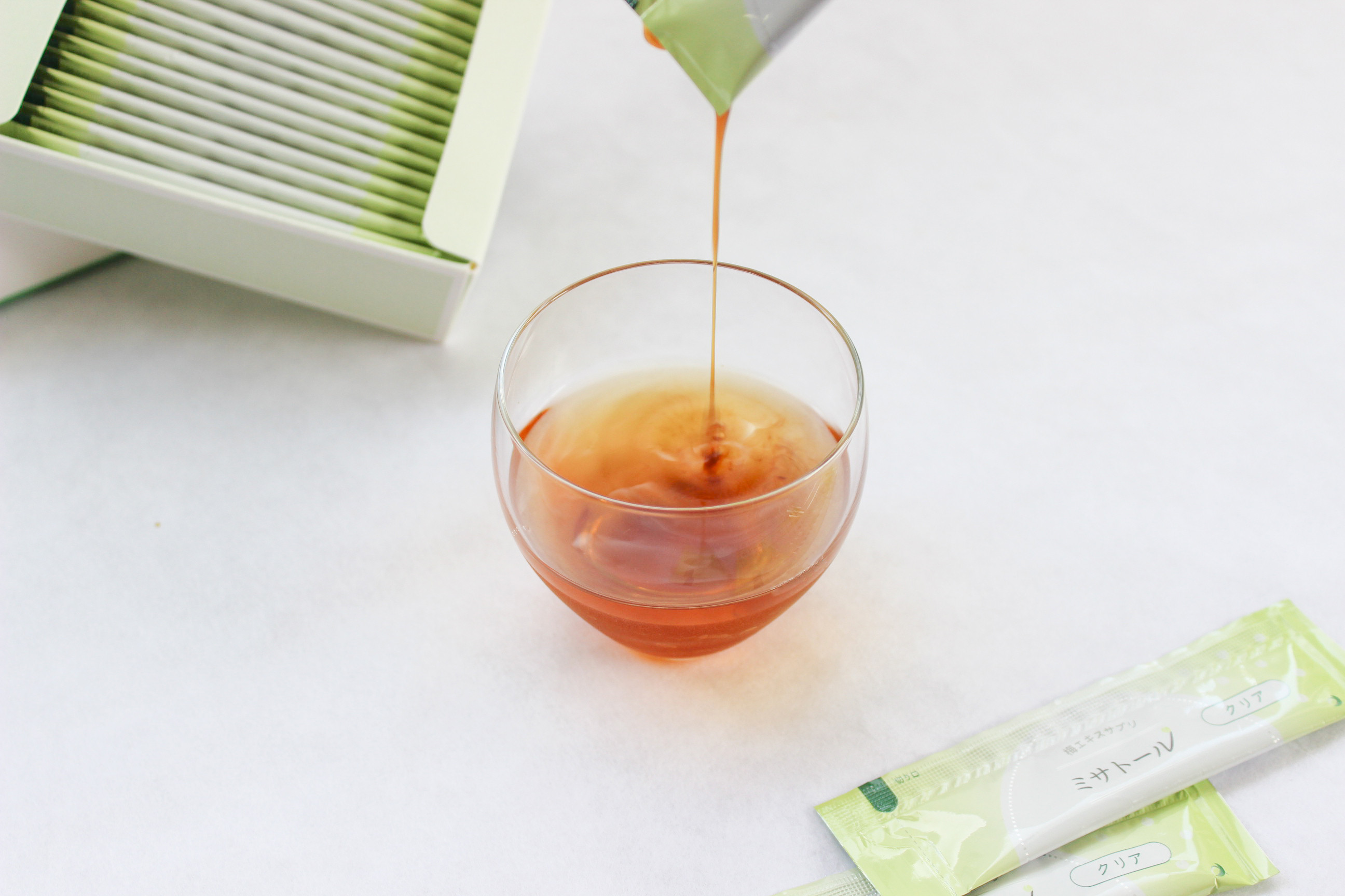 お好きな飲み物に溶いてお召し上がりいただけます。