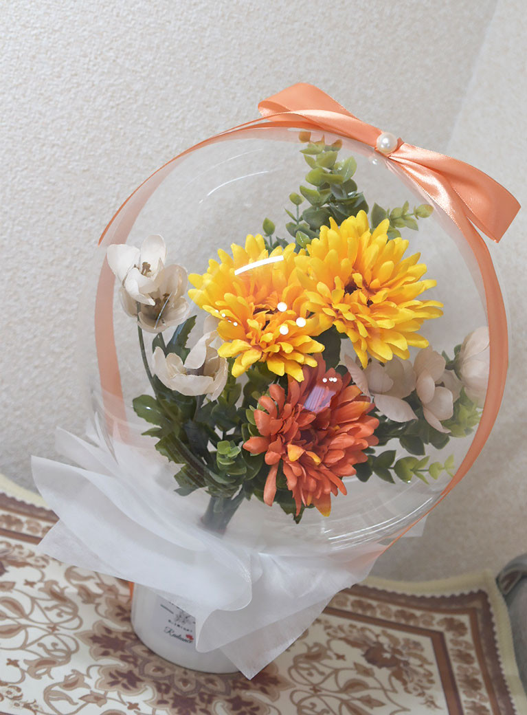 黄色：Flower balloon ( フラワー バルーン )  アーティフィシャルフラワー  置き型タイプ 韓国 お花 贈り物