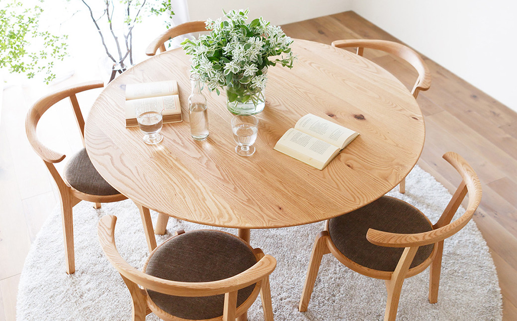 【受注生産】職人が一点一点丁寧に仕上げた力強い天然の木目が美しい ダイニング セット 。