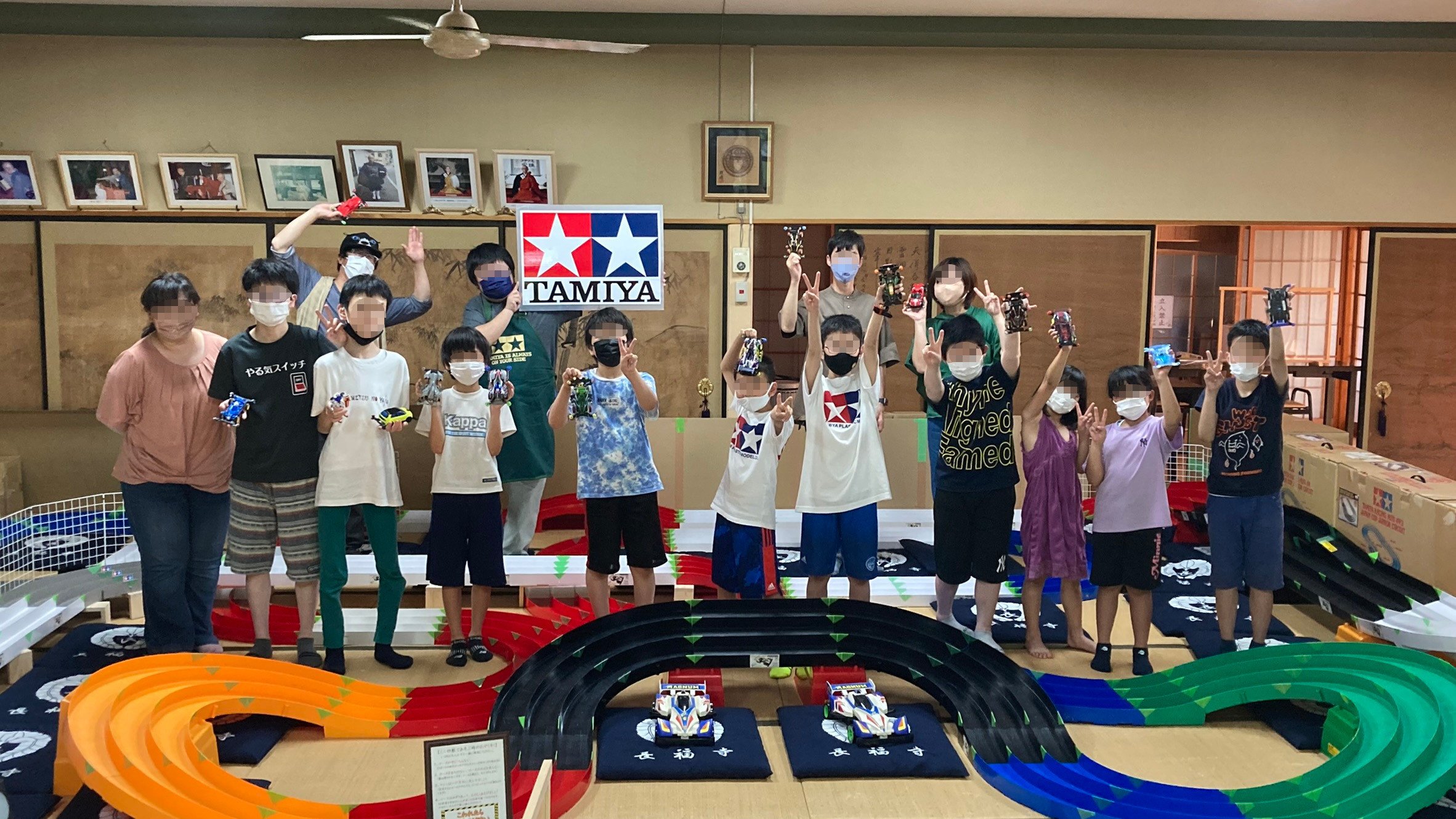ミニ四駆体験の記念写真