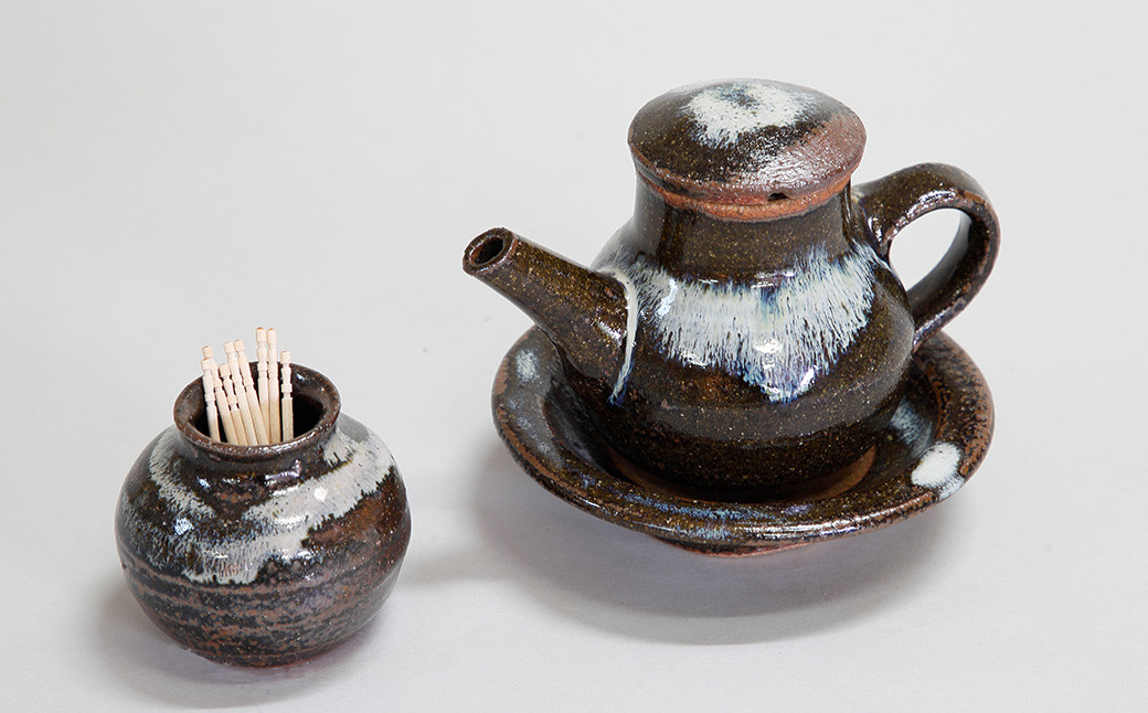 小代焼 醤油差し＆楊枝立て