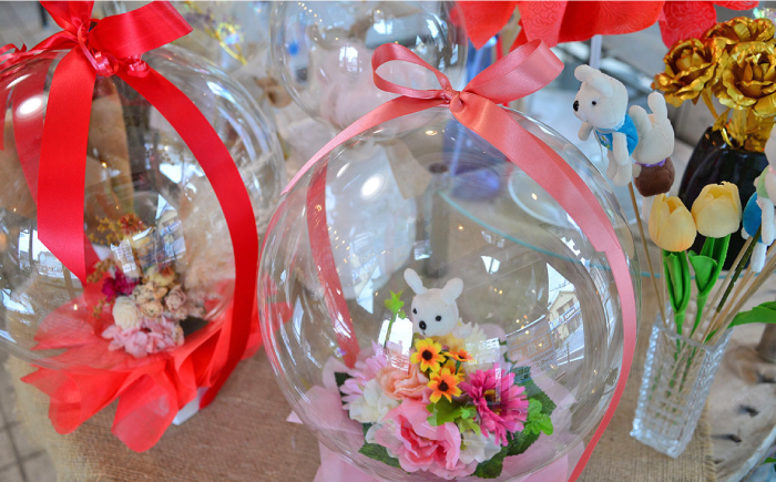 【飾るだけでお部屋を華やかに！】プリザーブドフラワー ワイルドフラワーの大きなスワッグ /はなぜん [UDC003] 壁飾り 花