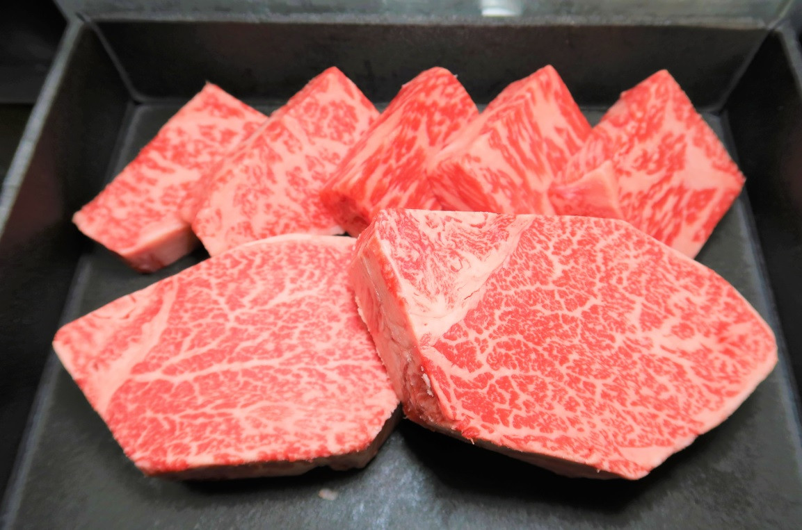 サーロインとヒレをご堪能下さい。