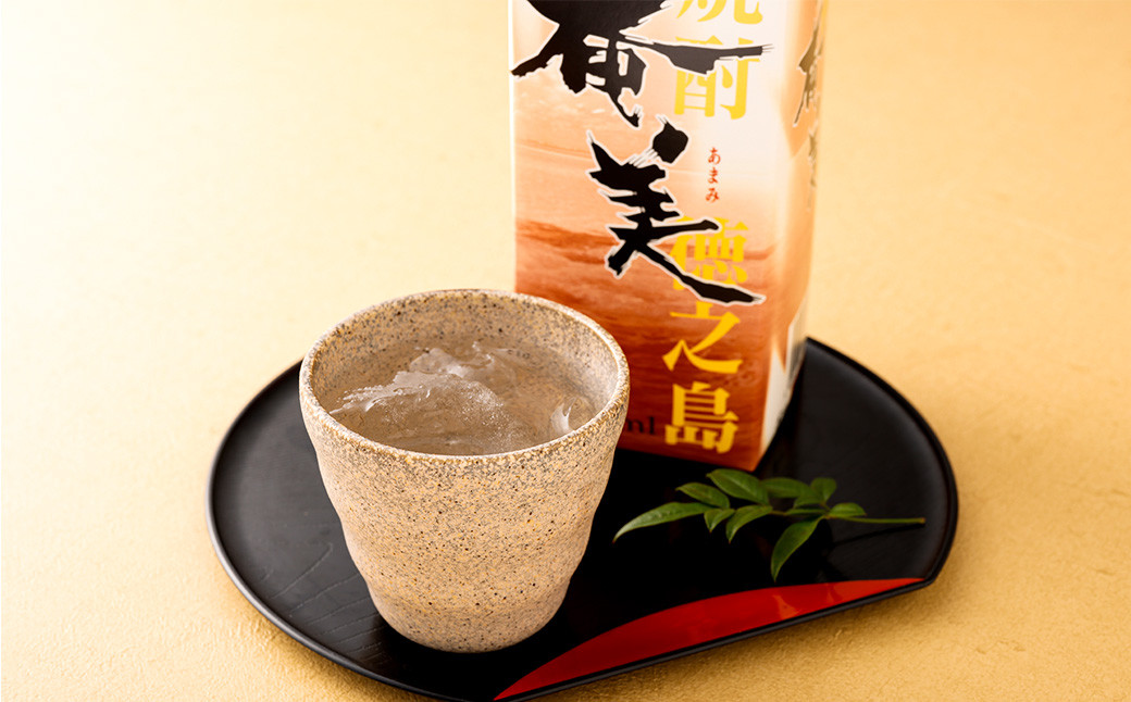 【鹿児島県天城町】奄美酒類  本格 黒糖焼酎 奄美 2本セット 計3.6L パック 紙パック 黒糖 焼酎 酒 鹿児島県 天城町