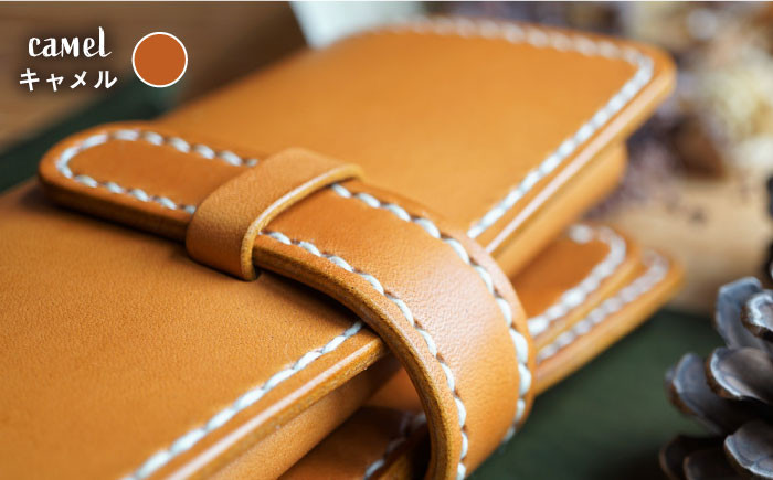 バッグにもポケットにも。ちょうどいいサイズ感。