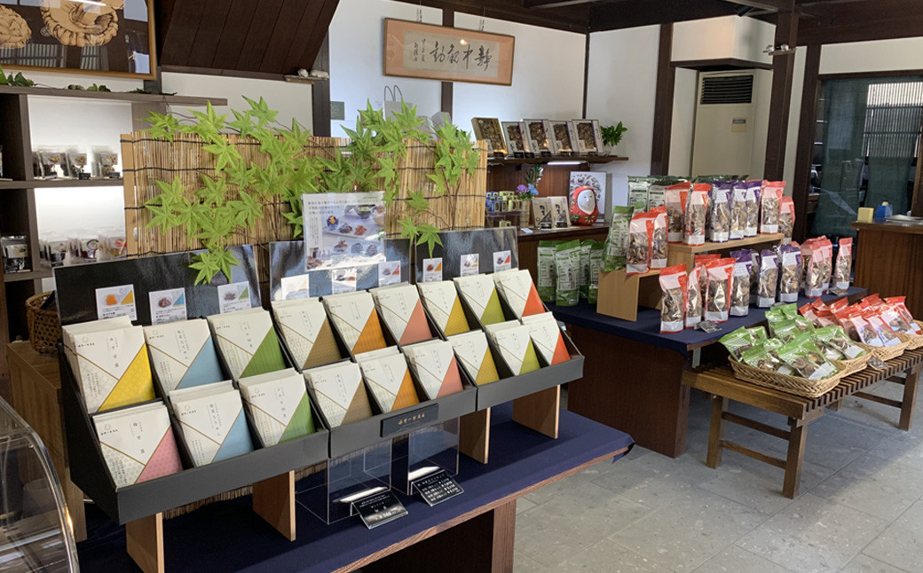 【訳あり】お徳用厚肉椎茸 500g (250g×2袋) 干し椎茸 どんこ