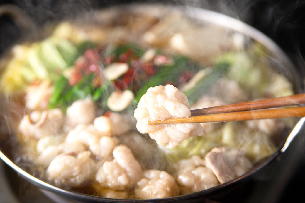 博多もつ鍋食べ比べ3人前セット(醤油味3人前・味噌味3人前) もつ鍋 モツ 牛 ちゃんぽん麺 鍋 福岡県 嘉麻市