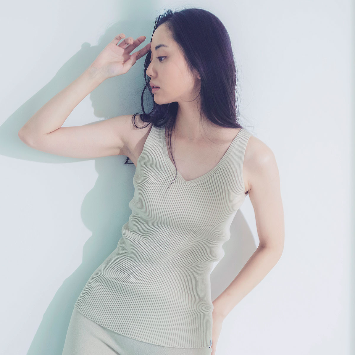 色：サンドベージュ