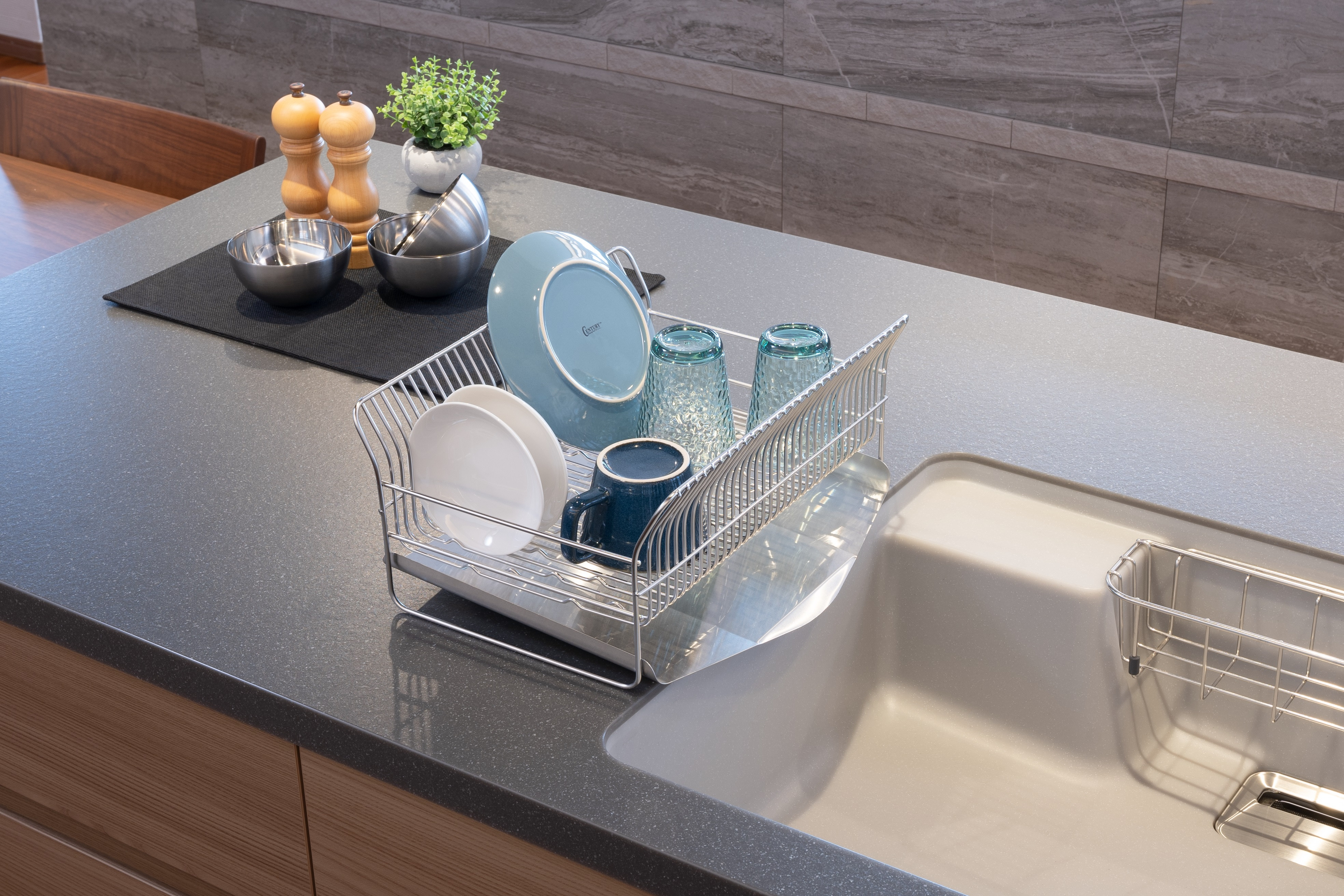 燕三条のおすすめ品 水切りラック[ハナウタ] おしゃれなステンレス製キッチン用品 水切りラック 縦置き シルバー