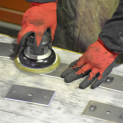 HITTITEのトグルスイッチ L(6口2列型・ブラック)アイアンスイッチプレート