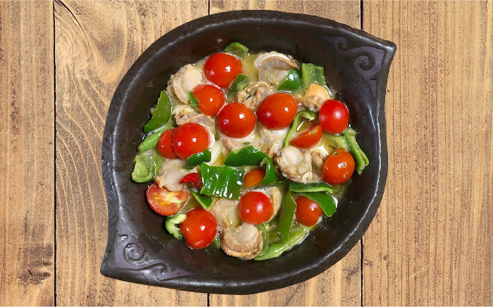 熱々のお料理をそのまま食卓へ！直火、オーブン、グリルOK。