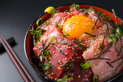 タレに漬け込んで、漬け丼もおすすめです!