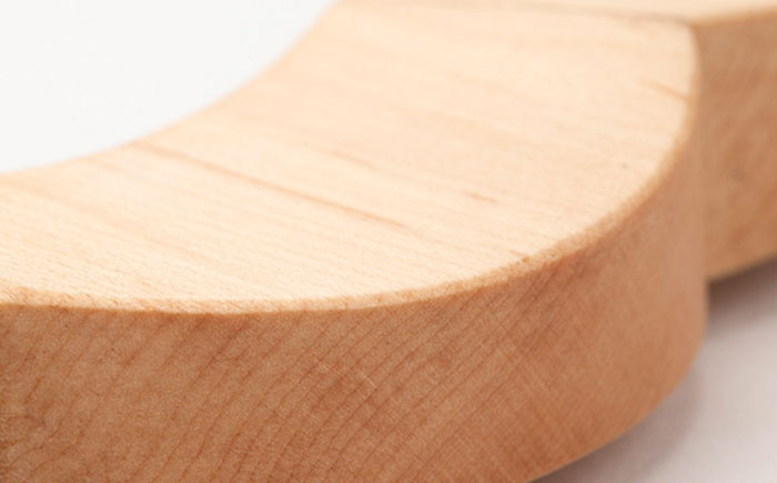 【糸島/クラフト】映った表情まで彩る、花モチーフの鏡。