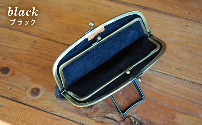 使うほどに手に馴染む。糸島イノシシの革小物