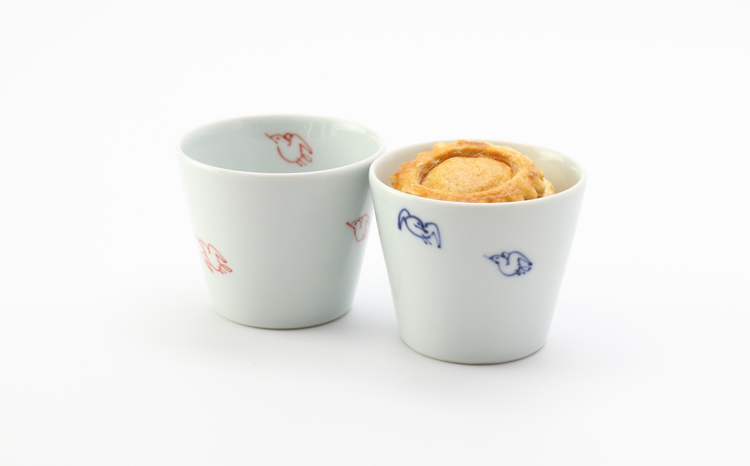 あんぼじゅーる ポ・ド・ケイク 千鳥文(フランボワーズ)青・朱2個 ※パイ菓子は青朱両方のうつわに入っています。