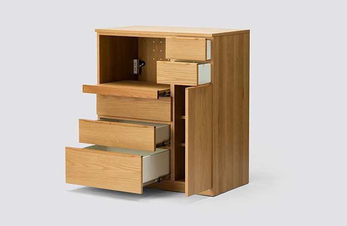 画像はオーク材です。当返礼品はウォールナット材です。オーク材をご希望の場合、申し込み画面の応援メッセージ欄にご記入ください。