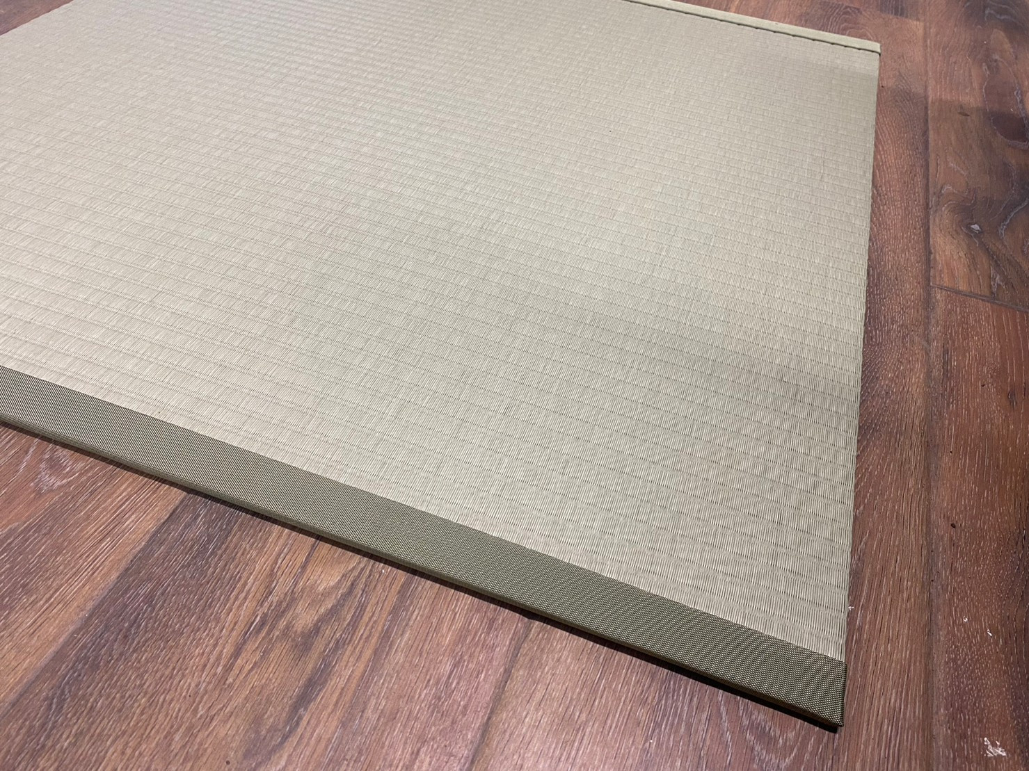 桧尾畳店のhitotema「置き畳(縁あり)」4枚セット