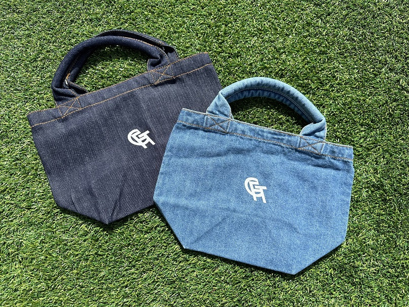 こちらでは【インディゴブルー】をお選びいただけます。