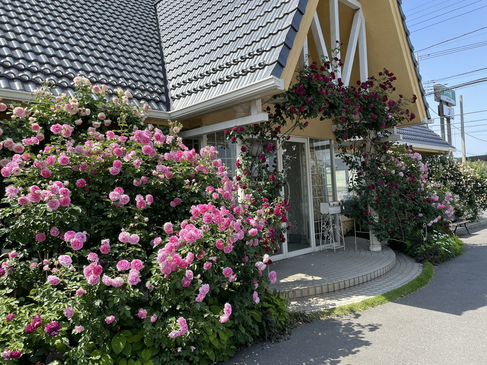 杉戸町にある「バラの家」実店舗　外観